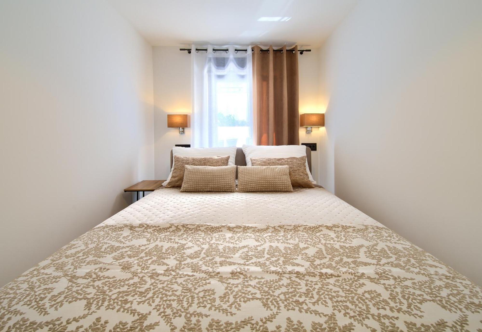 Apartments Sinisa - คิร์ก ภายนอก รูปภาพ